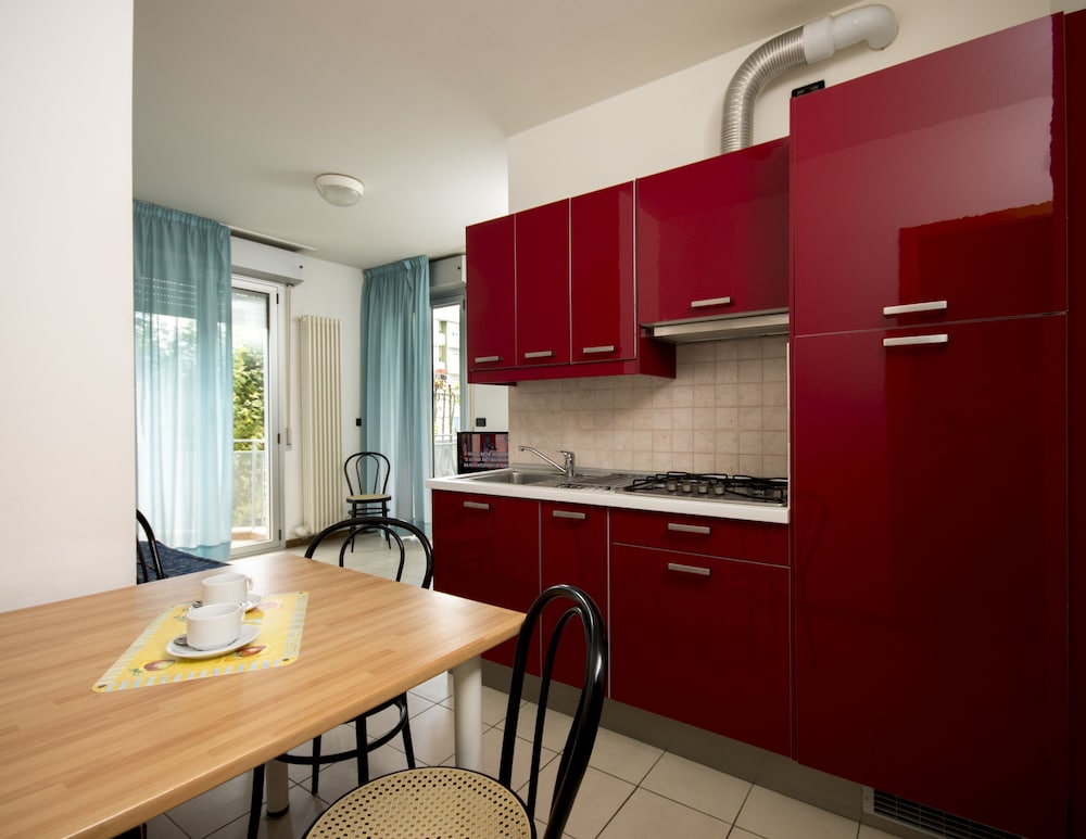 Basic Apartment photo 1