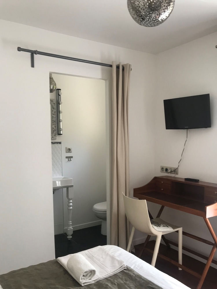 Double Room (Mathilde) photo 2