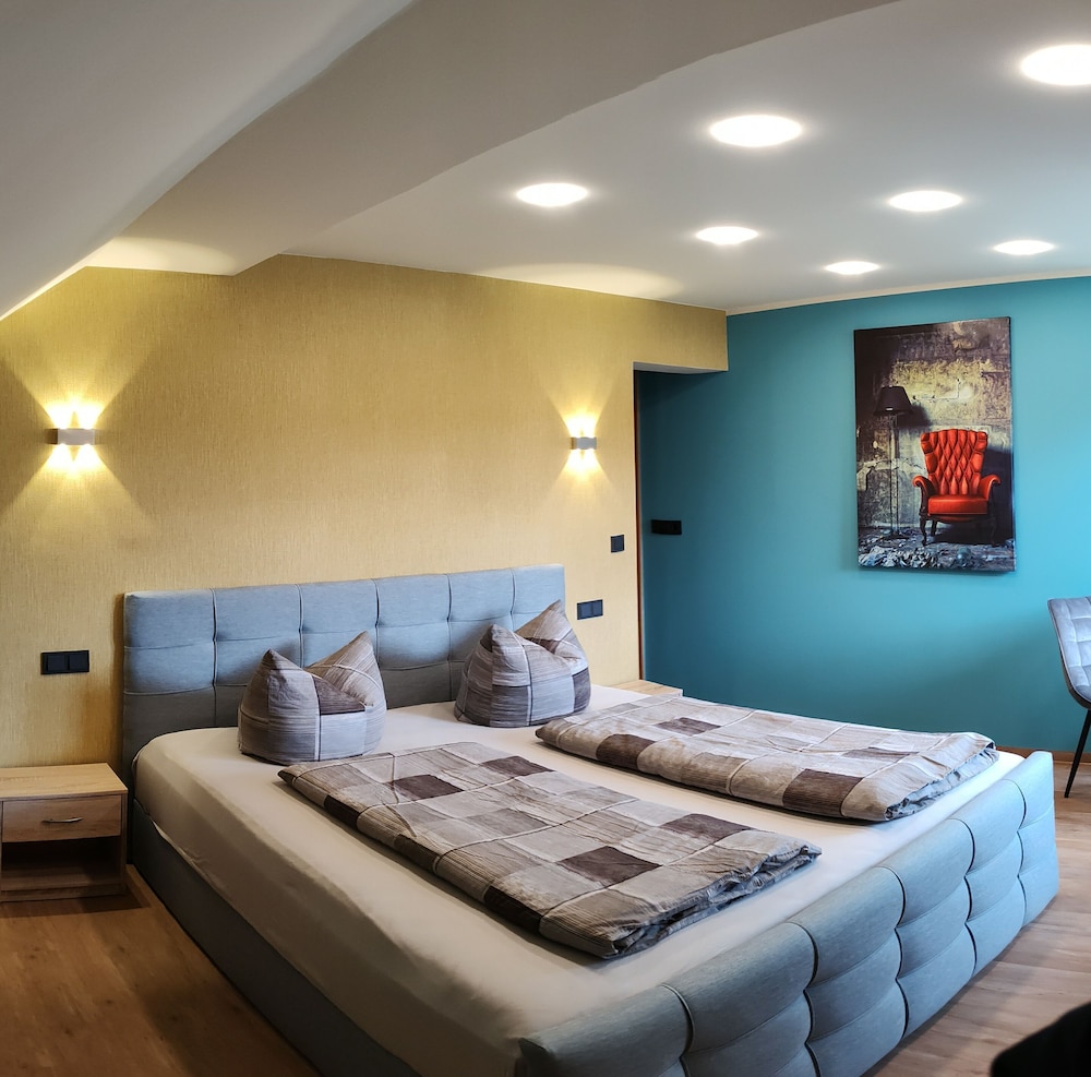 Classic Double Room, Private Bathroom - Photo 1