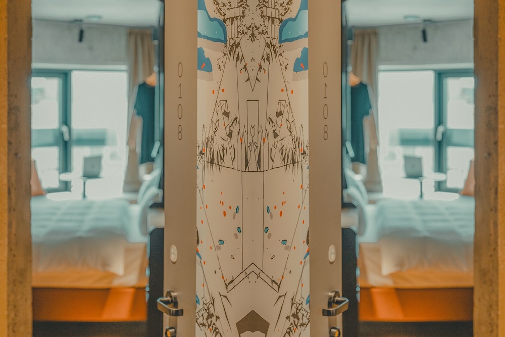 Classic Room, Non Smoking, River View