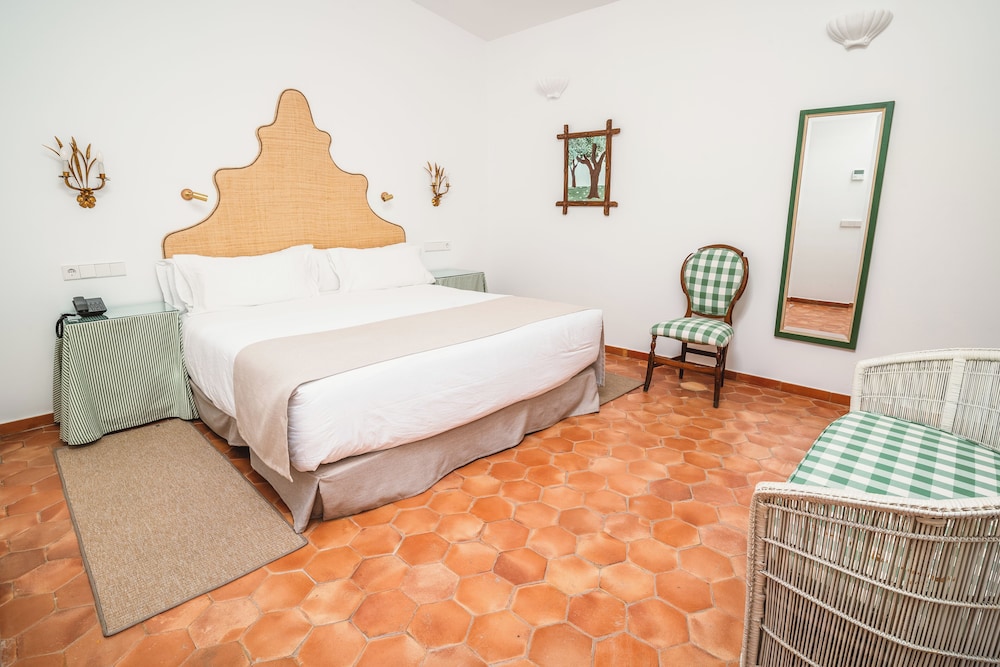 Standard Double Room - Photo 5