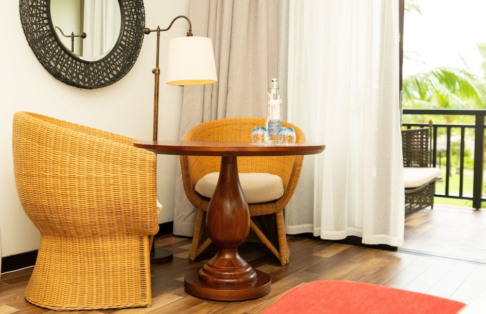 Junior Suite, 1 King Bed