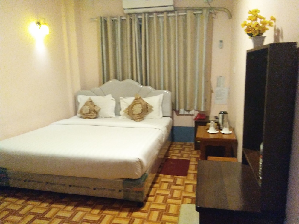 Standard Double Room, 1 Double Bed, City View photo 2