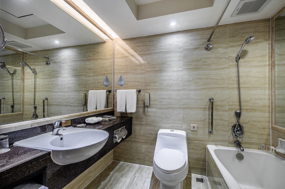 Premium Room - Photo 7