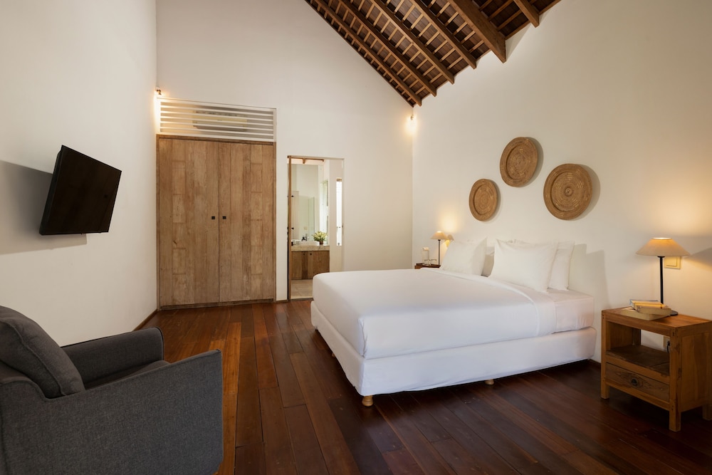 3 Bedroom Pool Villa