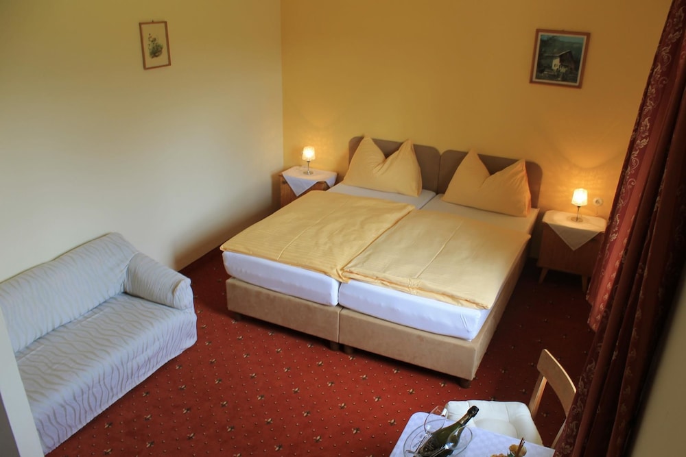 Twin Room, Mountain View