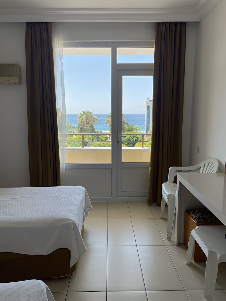 Standard Single Room photo 3