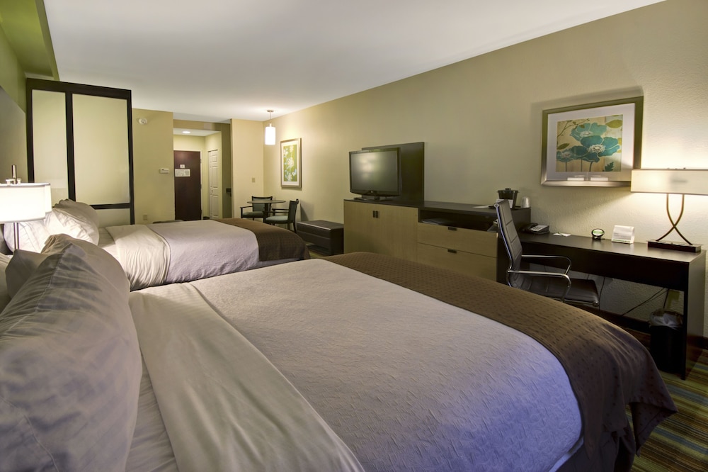Suite, 2 Queen Beds (Additional Living Area) - Photo 1