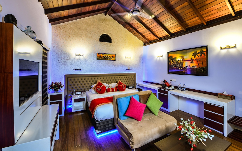Luxury Double Room, 1 King Bed with Sofa bed, Private Pool, Executive Level