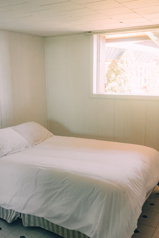 Classic Chalet, 4 Bedrooms, Kitchen, Sea View photo 1