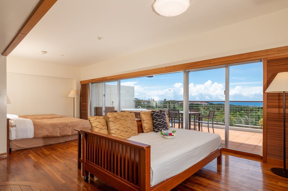 Deluxe Family Room (Japanese Western Style), Non Smoking - Photo 2