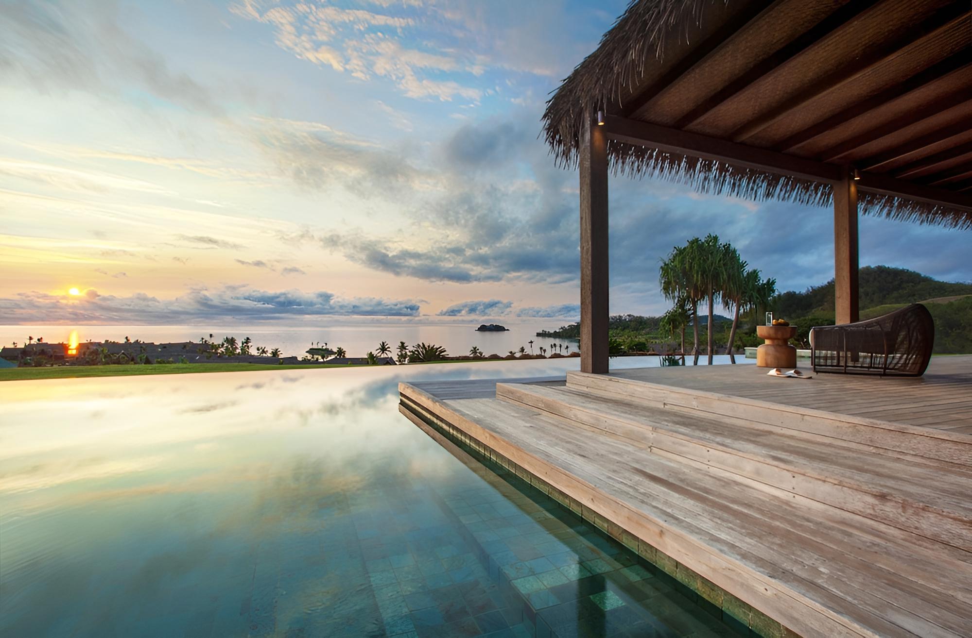 Five Bedroom Ocean View Pool Residence