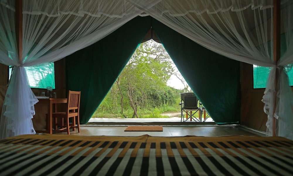 Tent, 1 King Bed, Ensuite, Garden View photo 1