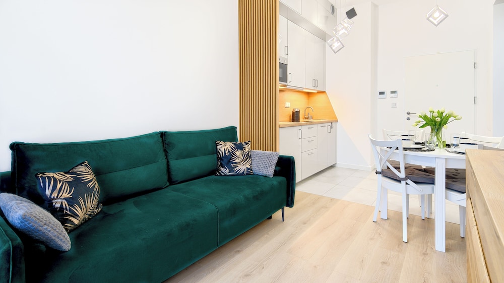Apartment (117L/B9) photo 1