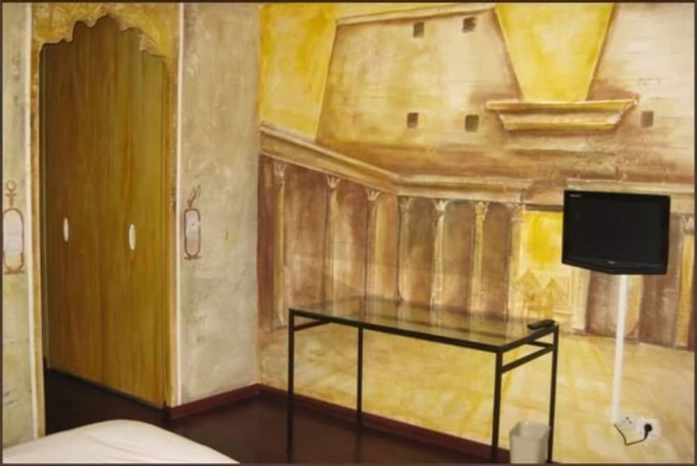 Quadruple Room - Photo 4