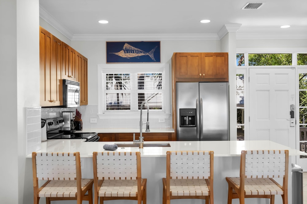 Townhome, 3 Bedrooms photo 2