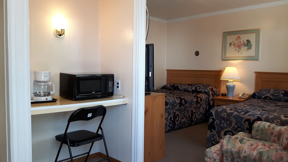 Standard Room, 2 Double Beds photo 1