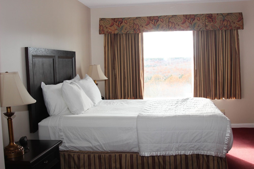 Standard Room, 1 Queen Bed