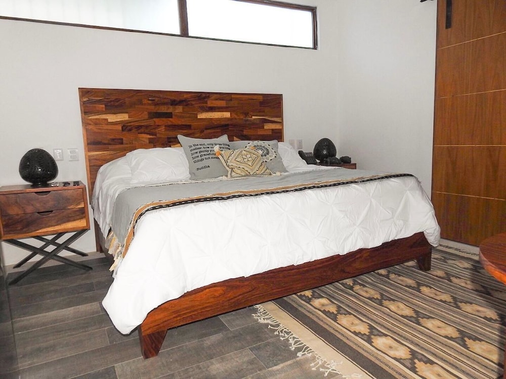 Comfort Room, 1 King Bed
