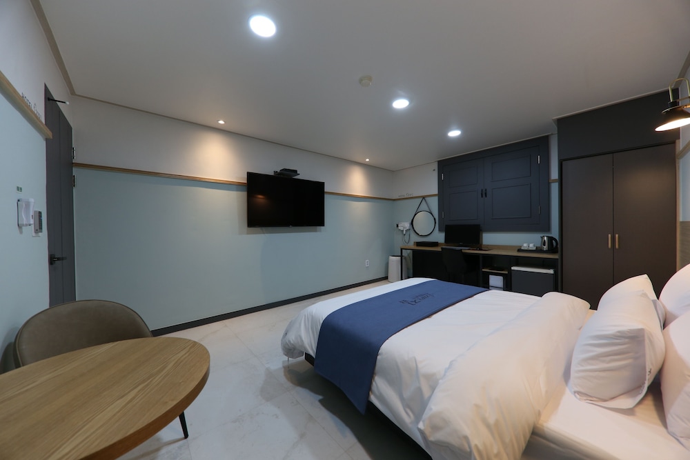 Standard Double Room - Photo 4