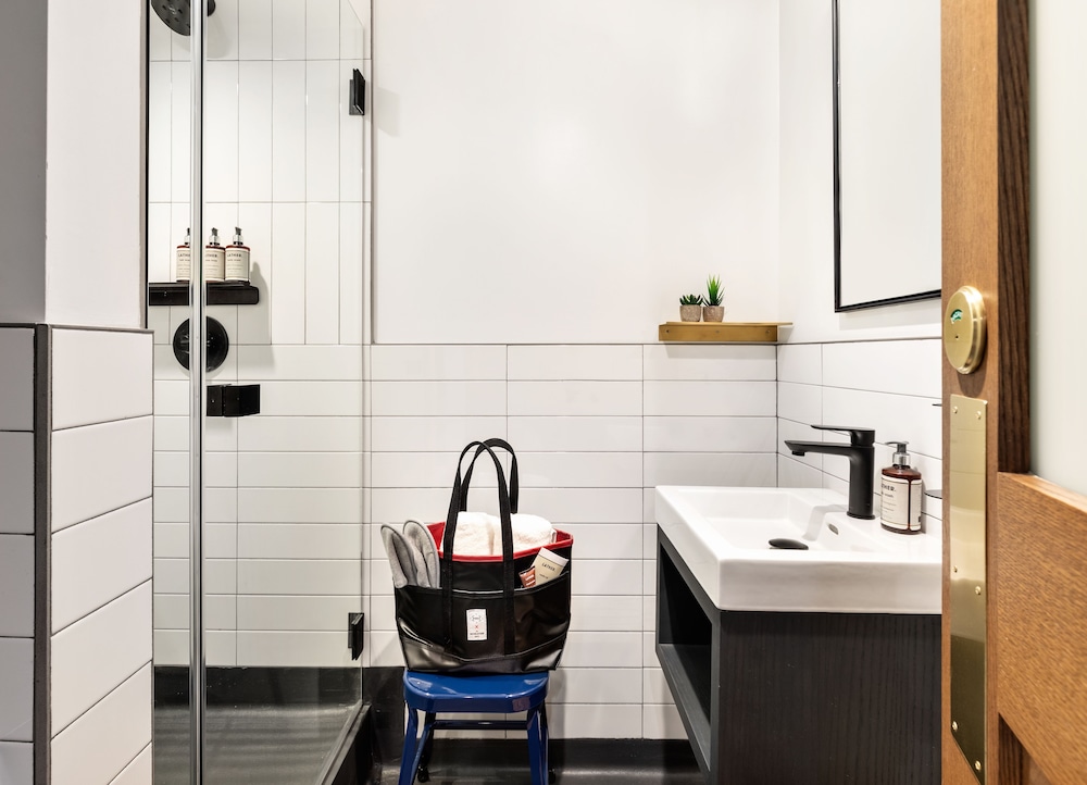 Standard Room, Multiple Beds (Bath down the hall) - Photo 13