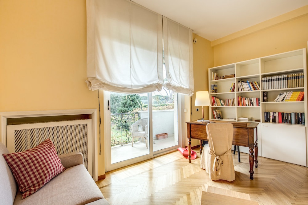 Deluxe Quadruple Room, 2 Bedrooms, Balcony, Pool View photo 3