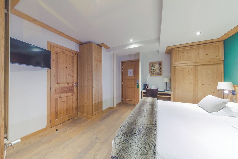 Exclusive Room
