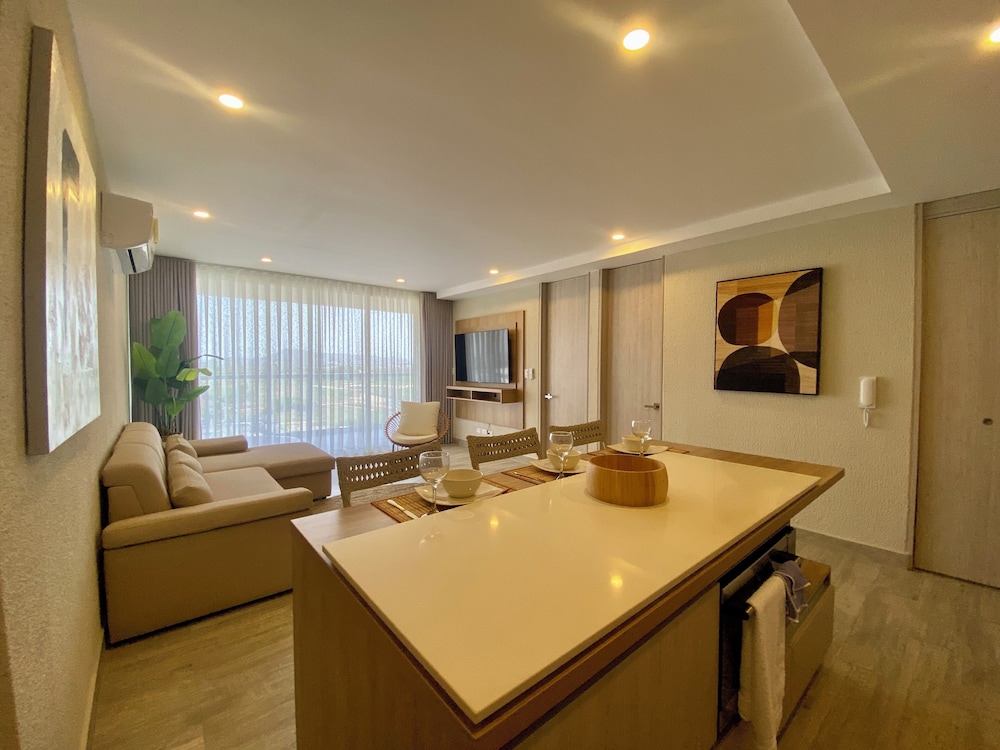Apartment photo 1