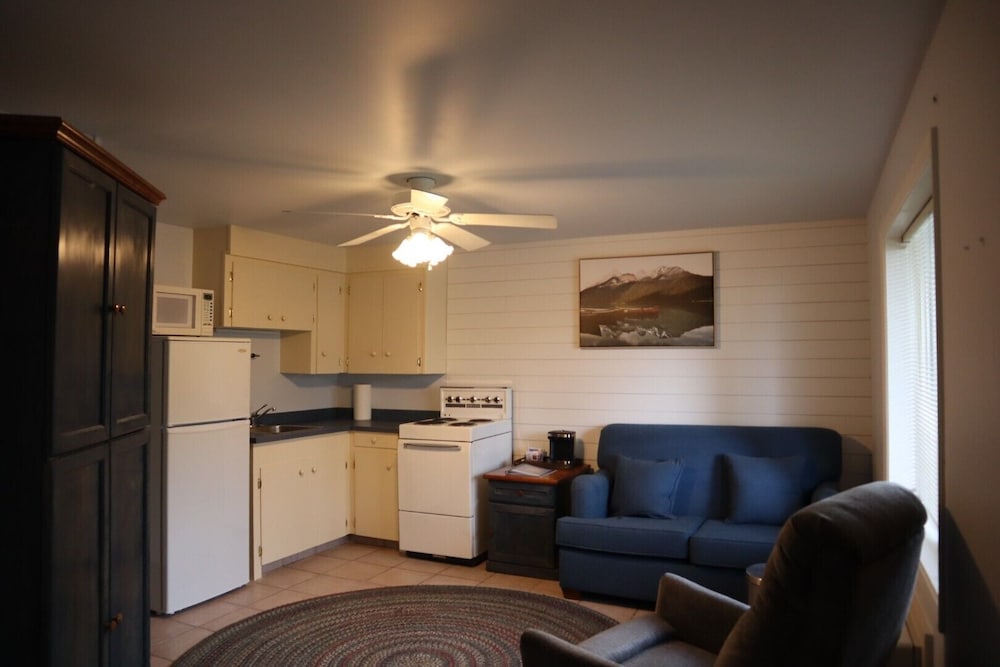 Suite, Patio, Garden View photo 1