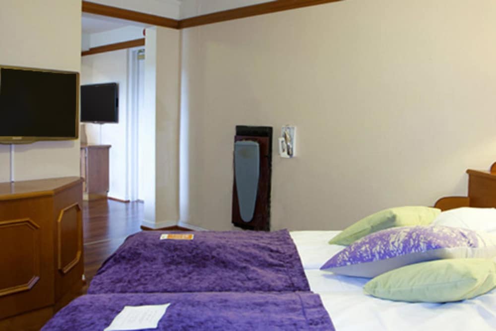 Superior Room, 2 Twin Beds, Non Smoking - Photo 2
