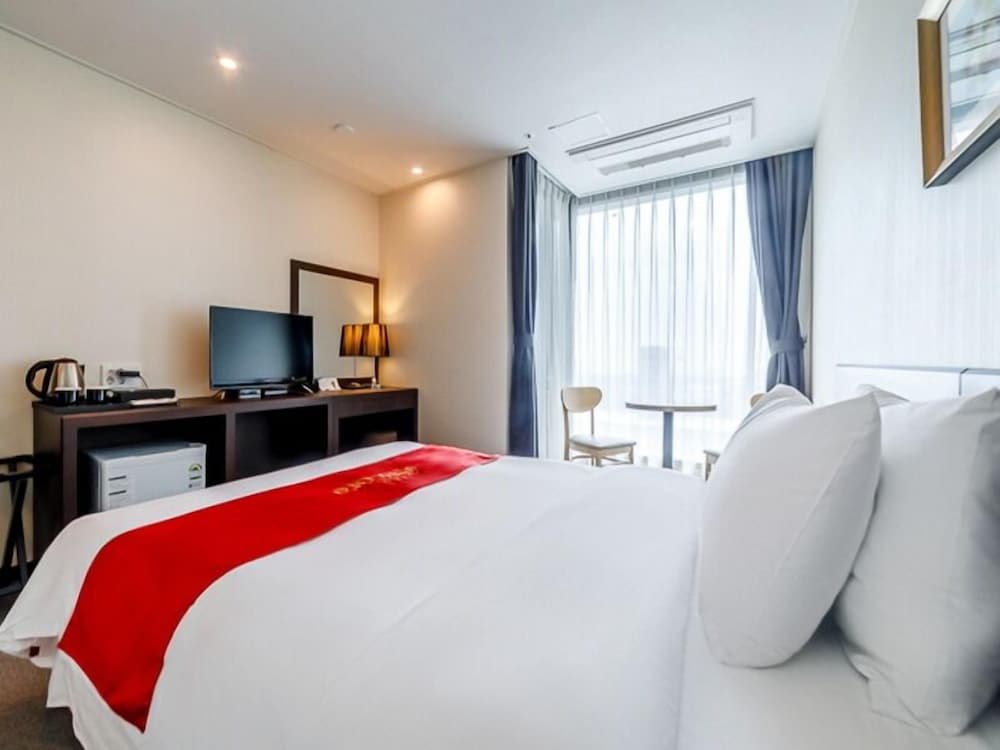 Deluxe Double Room - Photo 1