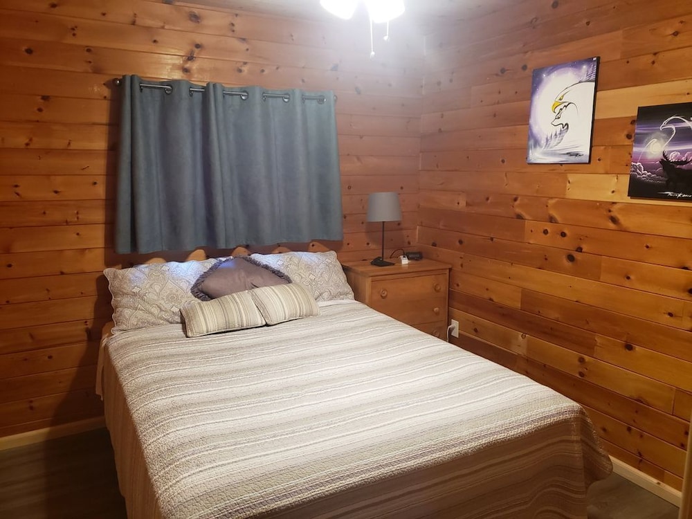 Lakeview-3 Bedroom Cottage