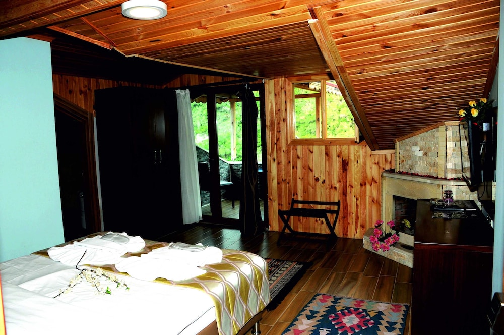Double Room, Terrace, River View photo 2
