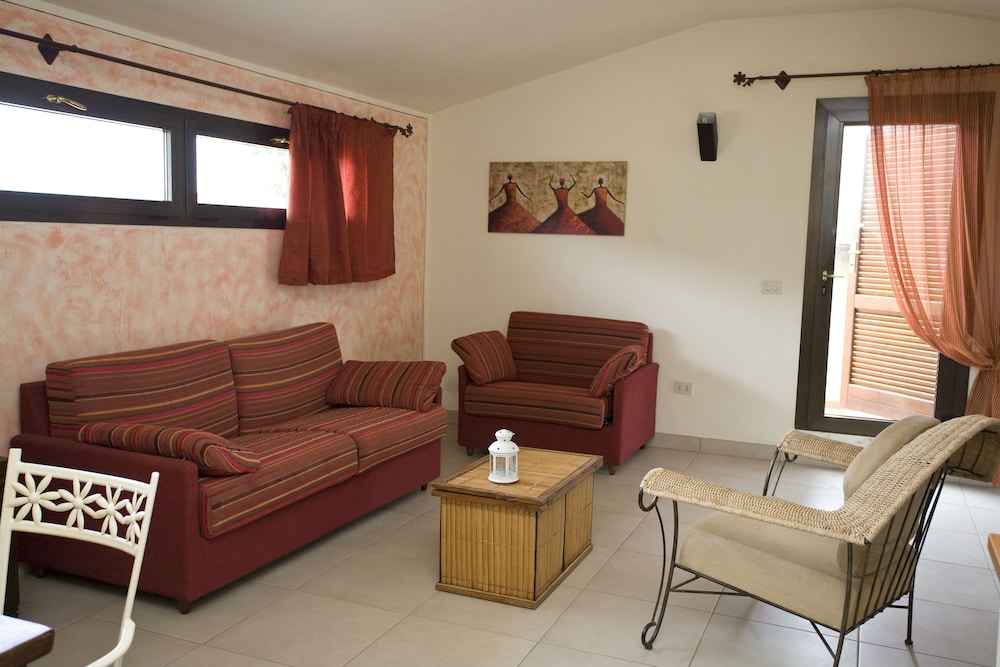 Apartment (Mono)