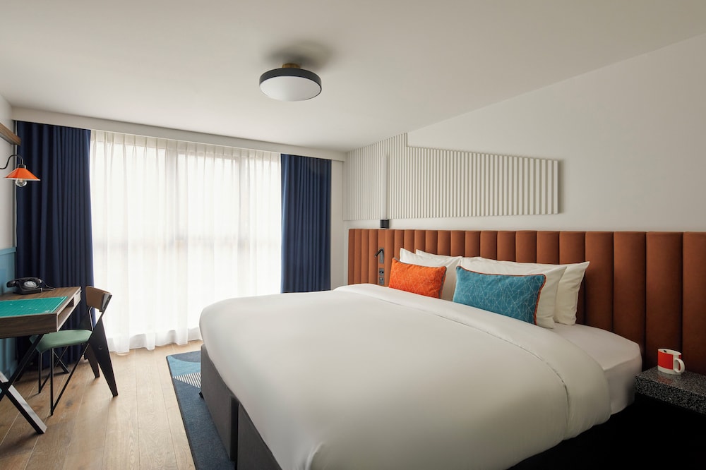 Standard Room, 2 Twin Beds photo 2