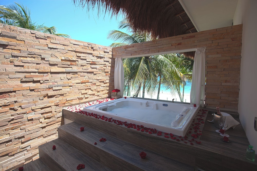 Villa (Azul Esmeralda) photo 2