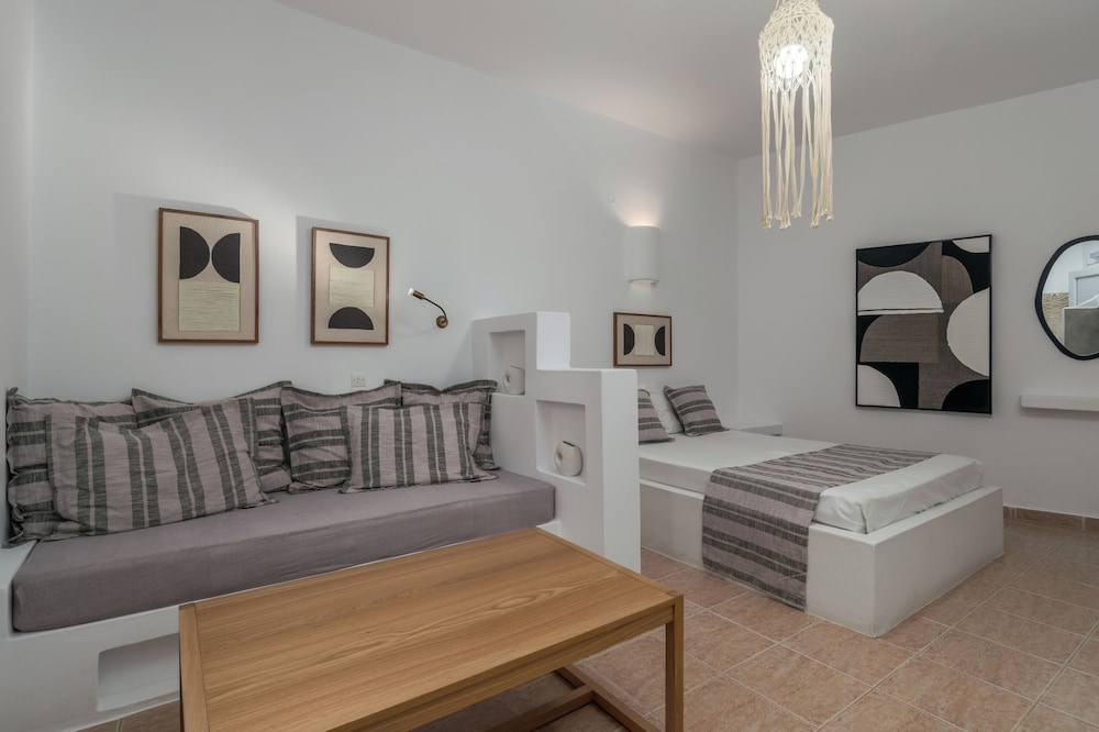 Deluxe Double Room, Partial Sea View