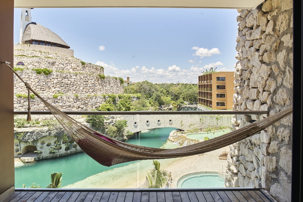 Suite River