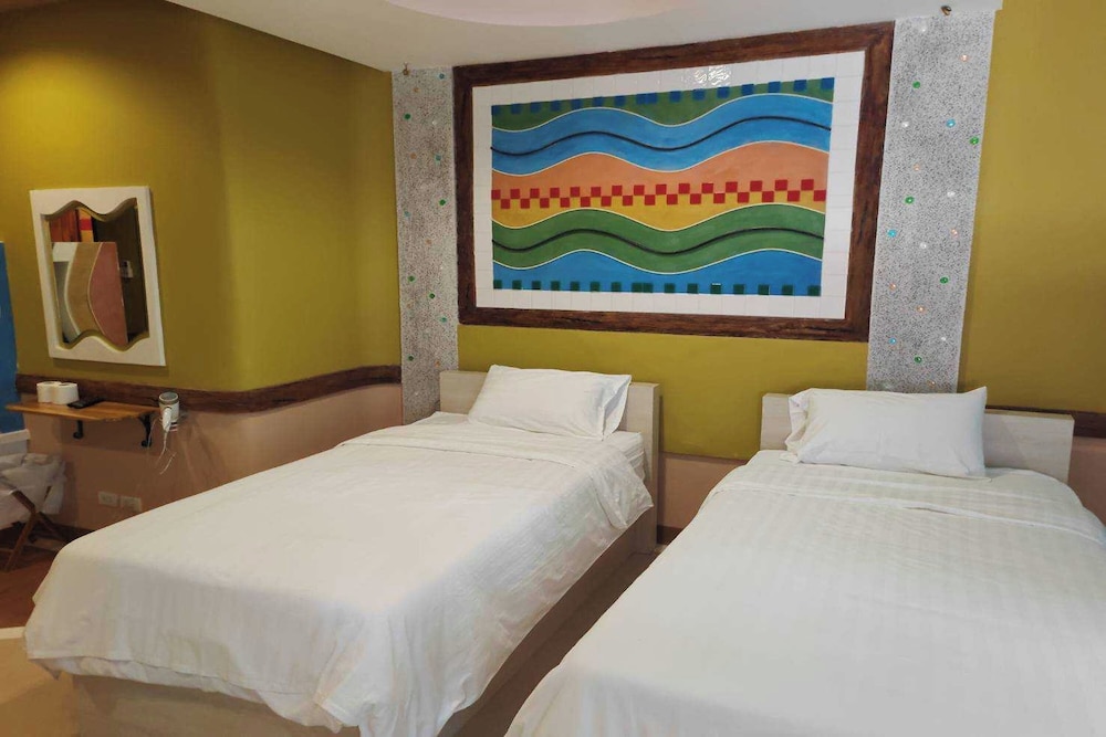 Deluxe Twin Room, Non Smoking, Garden View - Photo 4