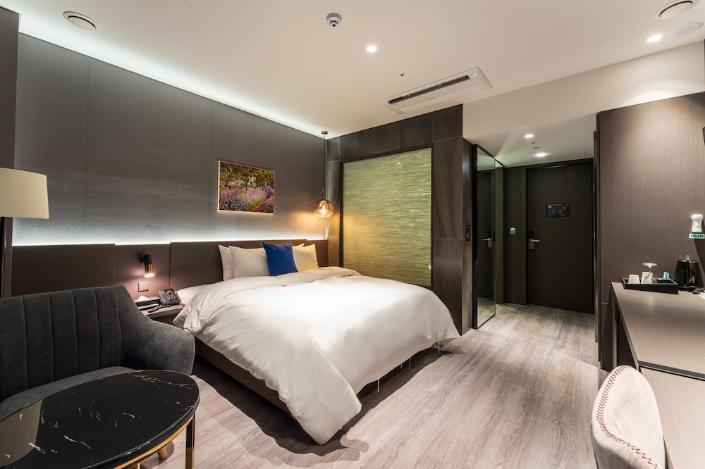 Deluxe Double Room - Photo 3