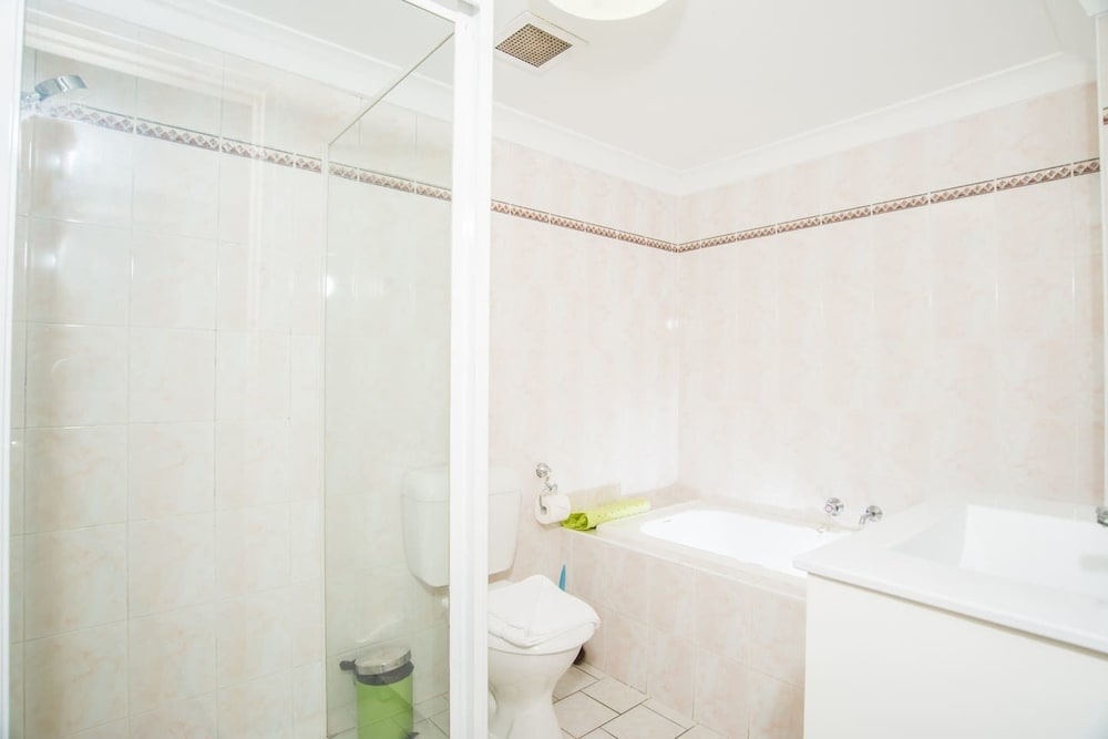 Apartment (3 Bedrooms) photo 2