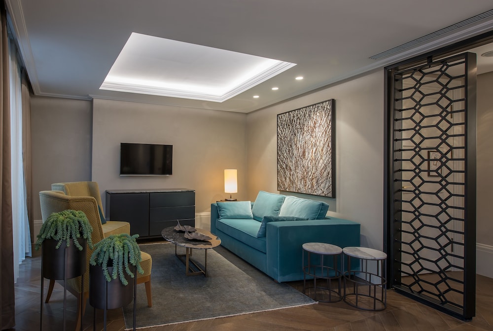 Superior Suite, 1 Queen Bed (Rooftop Terrace Suite)