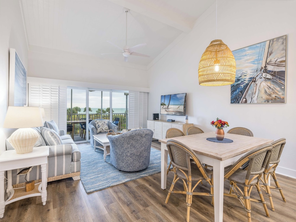 Three Bedroom Beach Villa Premier