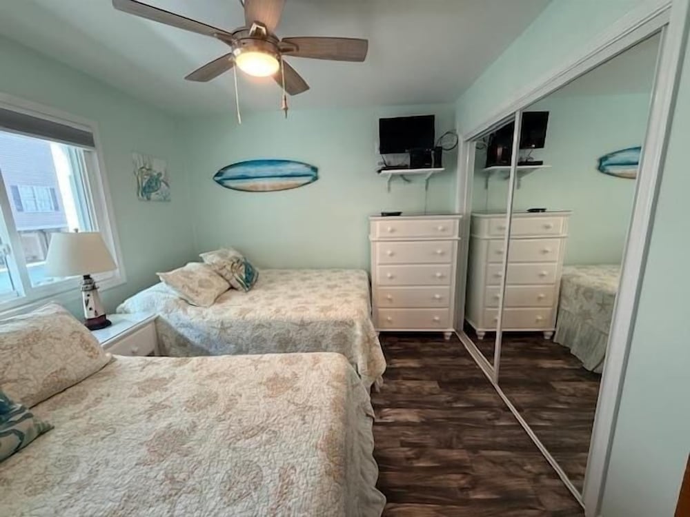 Condo, 3 Bedrooms photo 2