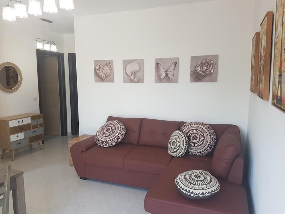 Apartment, 2 Bedrooms, Accessible, Patio photo 3