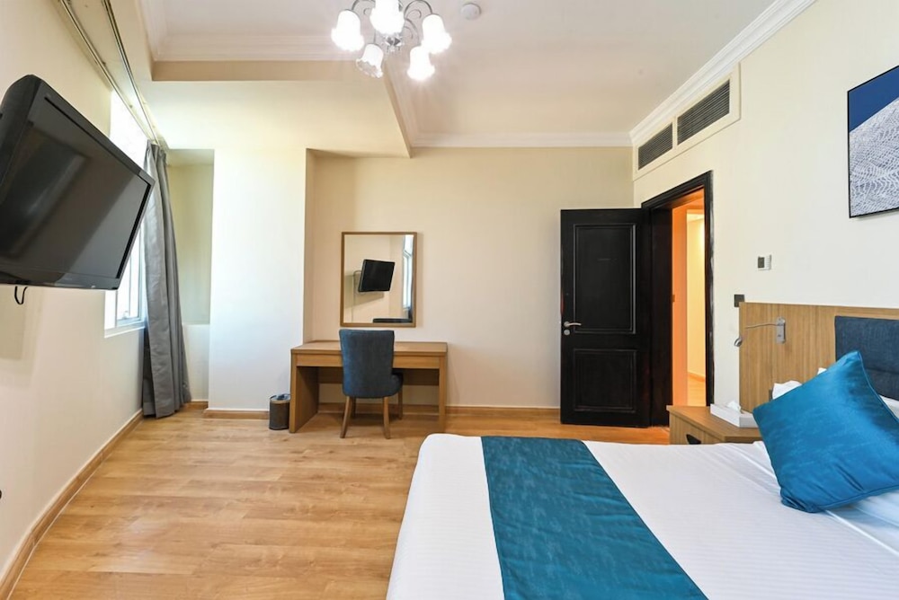 Family Apartment, 2 Bedrooms, Kitchen, Tower - Photo 1