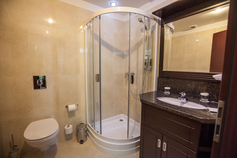 Suite, 2 Bedrooms, Kitchenette