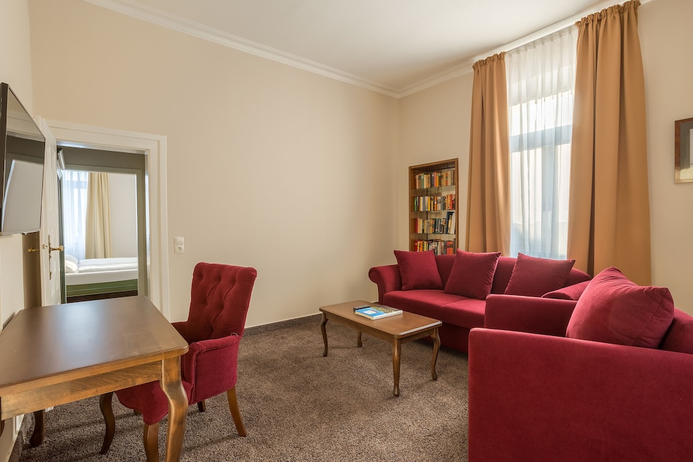 Suite, 1 Bedroom photo 1