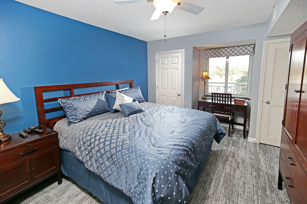 Yacht Club 2 Bedroom Double photo 2
