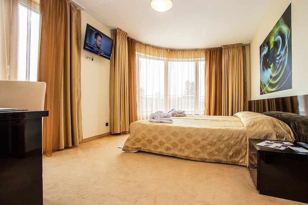 Double Room (with Free underground parking) - Photo 1